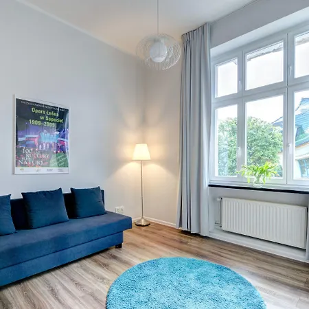 Happy Monte Cassino 44 B アパート